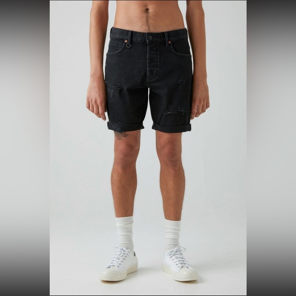 Neuw Shorts - Picture 1 of 2